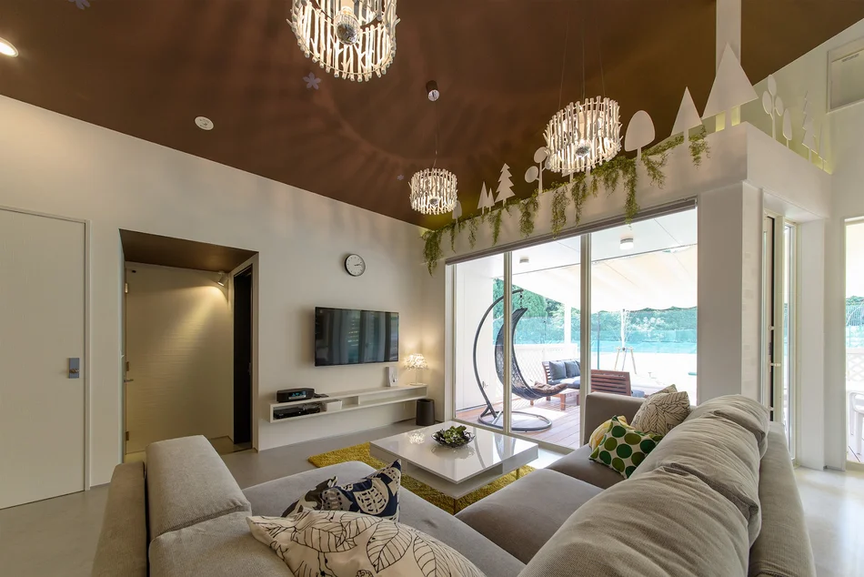 Holiday Villa Gran Suite｜平屋建てヴィラの、北欧風で可愛く優しい内装デザイン（リビング）｜名古屋の店舗設計デザイン スーパーボギー